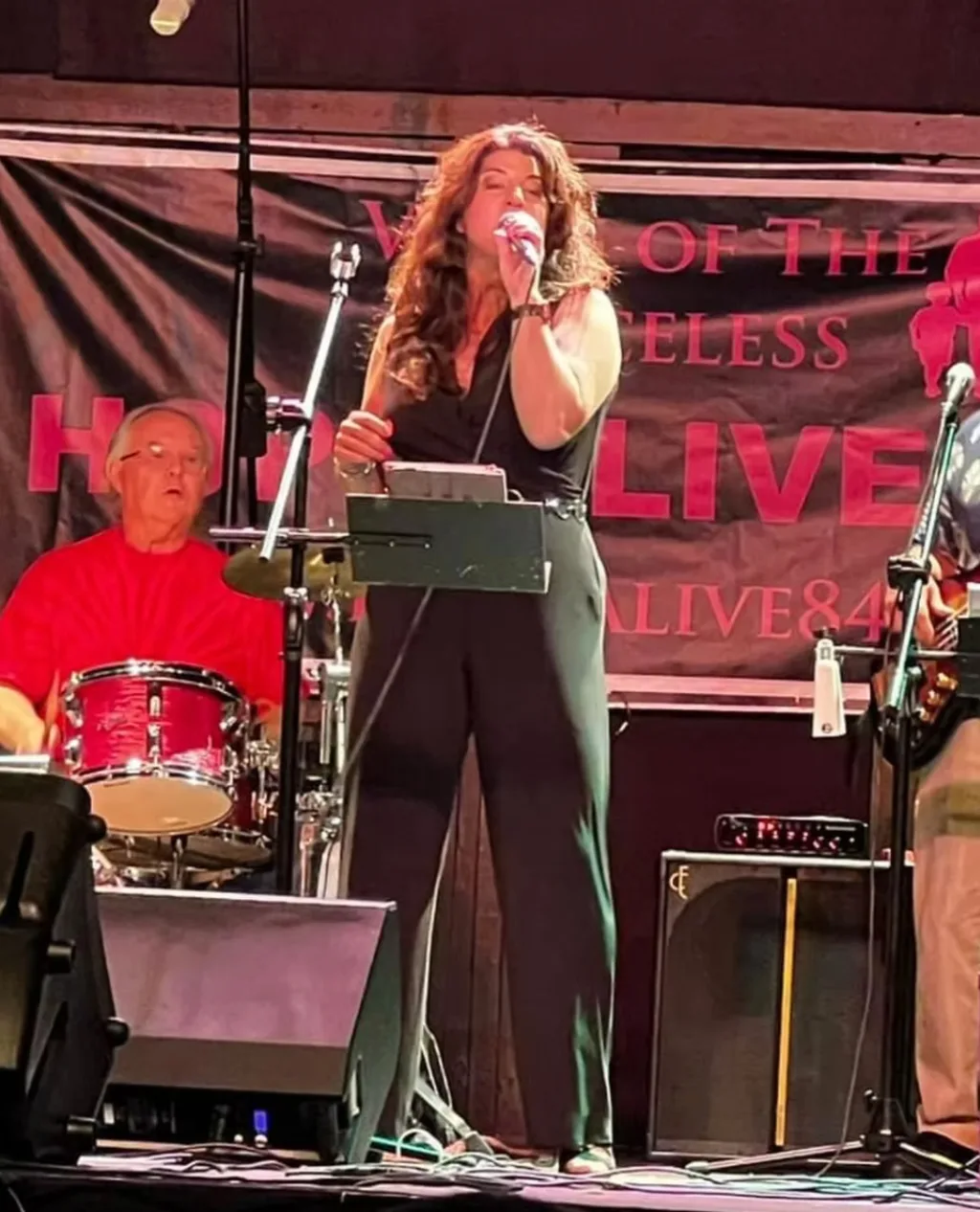 Erin Cross performing with The Armonia Band